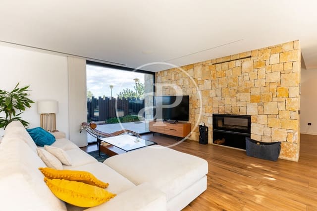 6 makuuhuone Huvila myytävänä paikassa Bétera mukana uima-altaan - 1 995 000 € (Ref: 8869826)