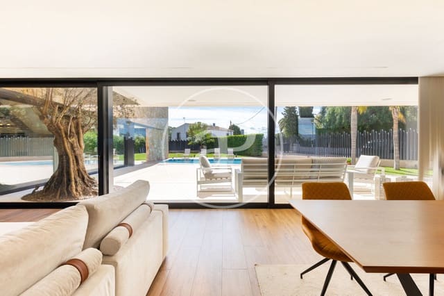 6 makuuhuone Huvila myytävänä paikassa Bétera mukana uima-altaan - 1 995 000 € (Ref: 8869826)