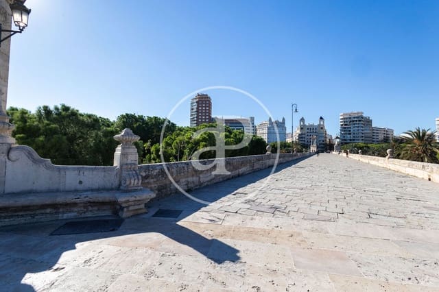 1 soverom Villa til salgs i Exposicio, Valencia by - € 299 000 (Ref: 8869827)