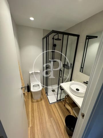 4 soveværelse Lejlighed til salg i Russafa, Valencia by - € 645.000 (Ref: 8874705)