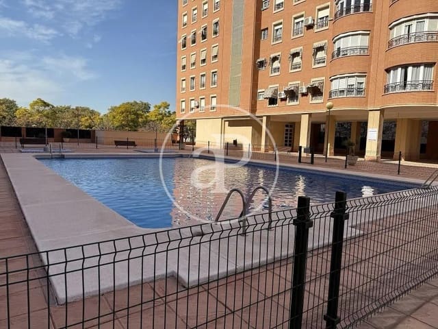 3 soveværelse Lejlighed til salg i Virgen del Remedio - Parque lo Morant, Alicante by med swimmingpool - € 240.000 (Ref: 8874709)