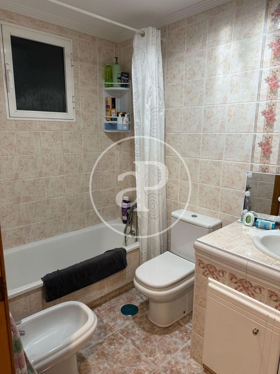 3 soveværelse Lejlighed til salg i Alicante by med swimmingpool - € 240.000 (Ref: 8874709)