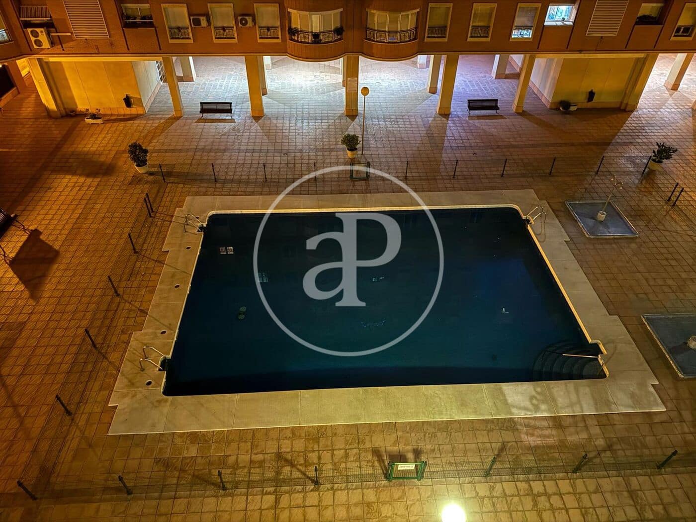 3 soveværelse Lejlighed til salg i Alicante by med swimmingpool - € 240.000 (Ref: 8874709)