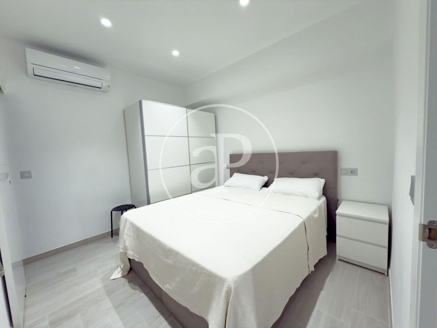 3 sypialnia Apartament do wynajęcia w Miasto Walencja - 1 700 € (Ref: 8880128)