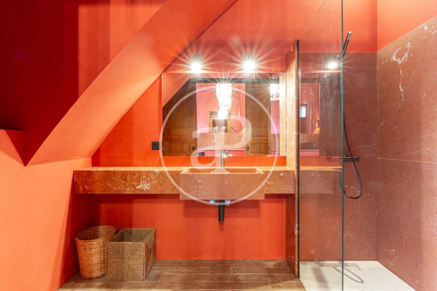 2 bedroom Villa for sale in Valencia city - € 630,000 (Ref: 8880129)