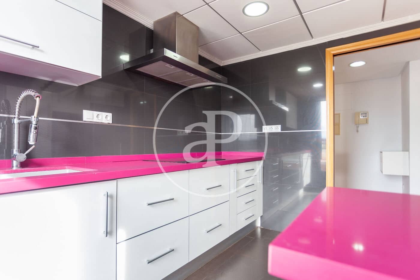 3 soveværelse Lejlighed til leje i Paiporta - € 1.000 (Ref: 8886255)