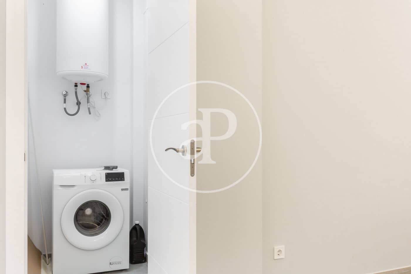 Apartamento de 3 habitaciones en València ciudad en venta con piscina - 750.000 € (Ref: 8893360)