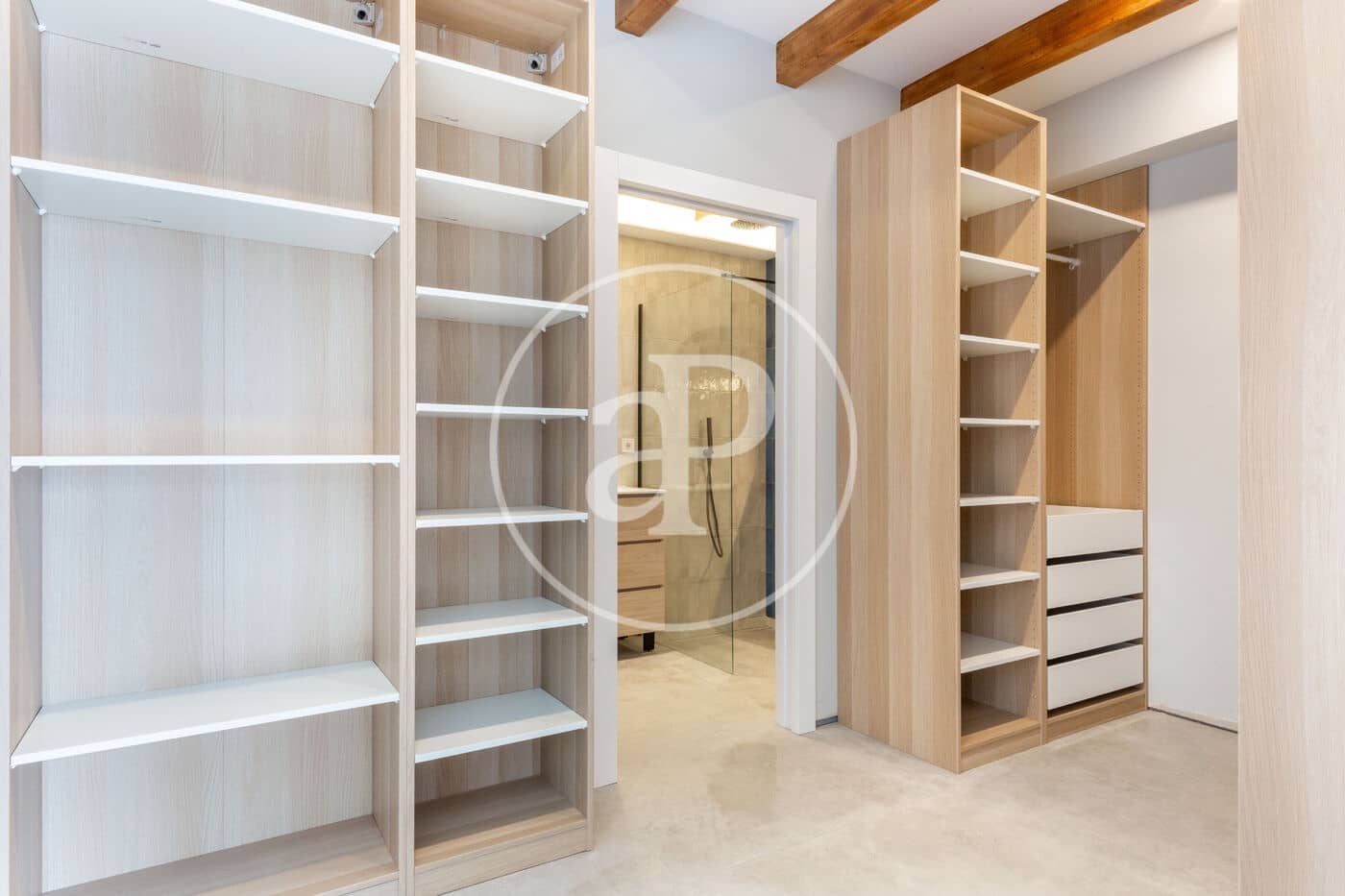 Apartamento de 3 habitaciones en València ciudad en venta con piscina - 750.000 € (Ref: 8893360)