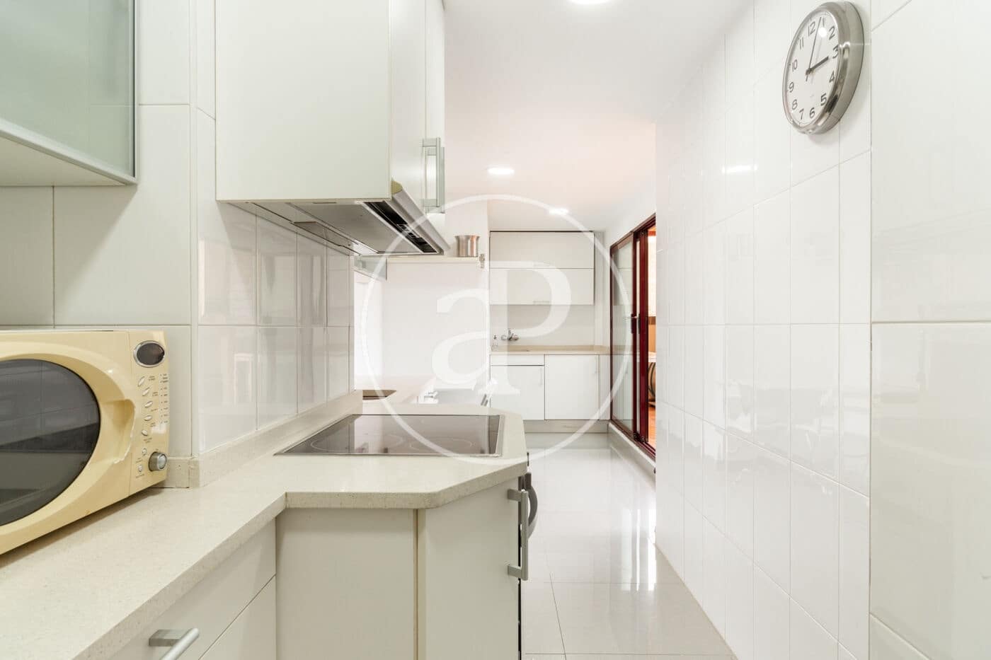 Ático de 3 habitaciones en València ciudad en alquiler - 1.750 € (Ref: 8893367)