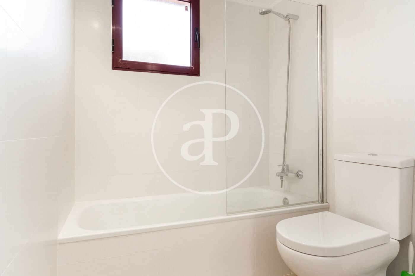 Ático de 3 habitaciones en València ciudad en alquiler - 1.750 € (Ref: 8893367)