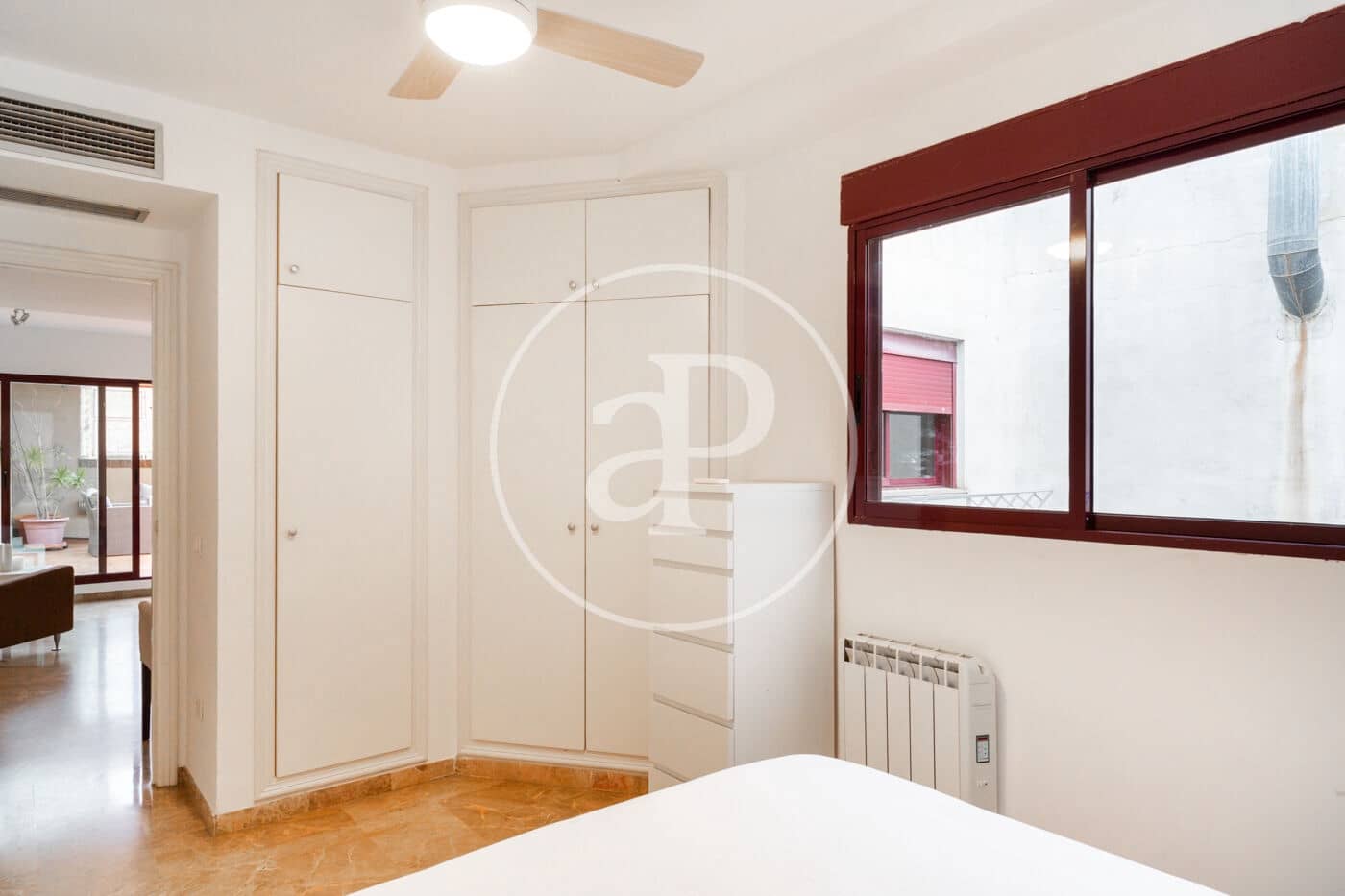 Ático de 3 habitaciones en València ciudad en alquiler - 1.750 € (Ref: 8893367)