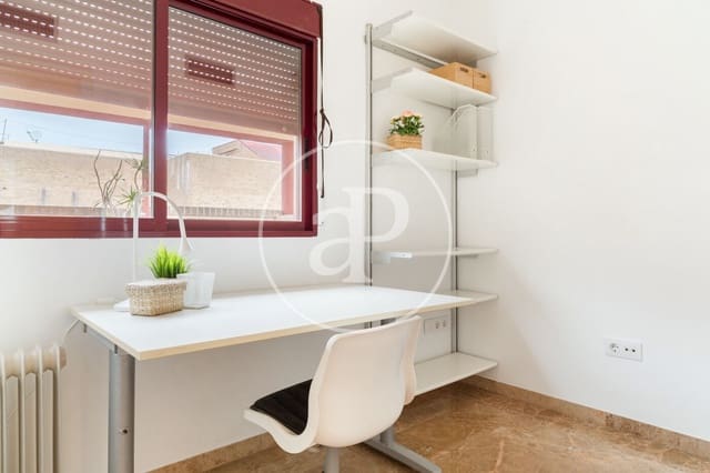 Ático de 3 habitaciones en Arrancapins, València ciudad en alquiler - 1.750 € (Ref: 8893367)