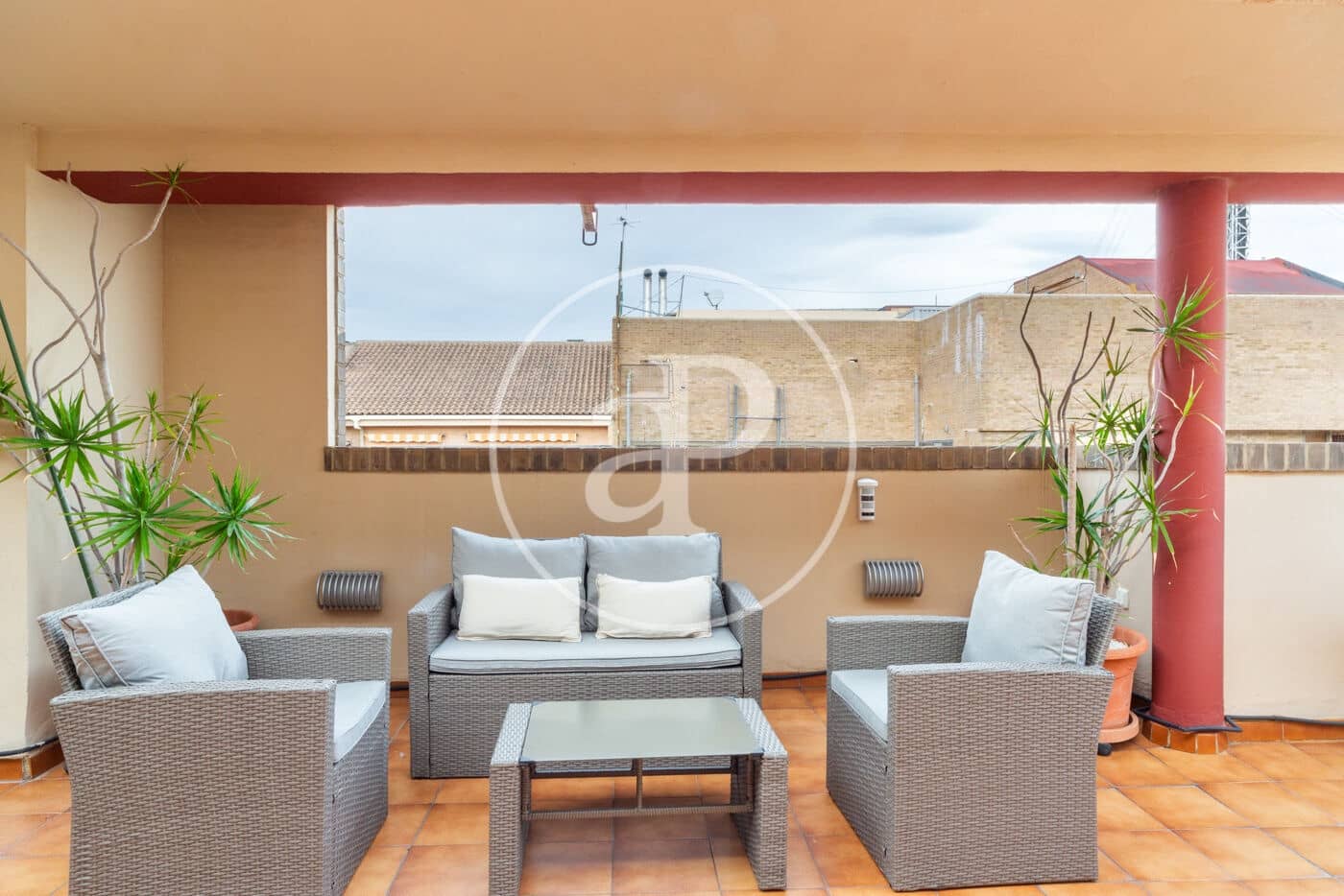 Ático de 3 habitaciones en València ciudad en alquiler - 1.750 € (Ref: 8893367)