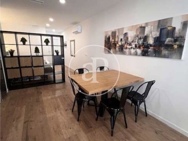 1 soverom Villa til salgs i Mont-Olivet, Valencia by - € 230 000 (Ref: 8894901)