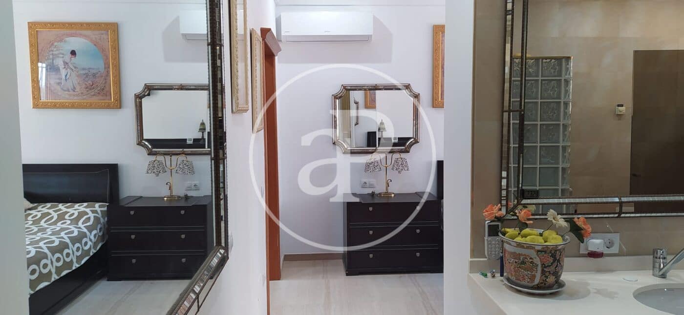 4 bedroom Villa for sale in Picassent with pool - € 750,000 (Ref: 8894910)