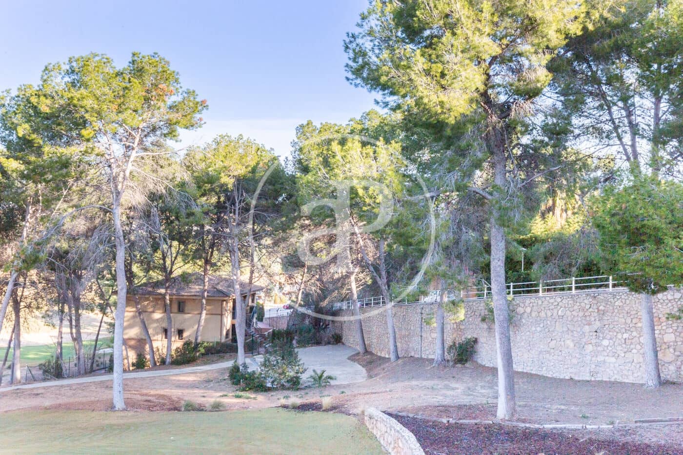 Grunde uden byggetilladelser til salg i Chiva - € 200.000 (Ref: 8900429)