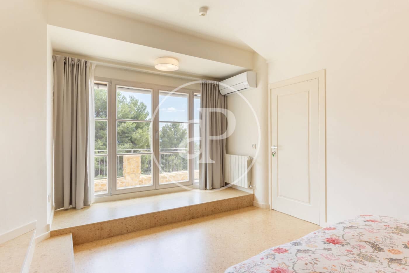 16 soveværelse Finca/Landehus til salg i Naquera med swimmingpool - € 3.650.000 (Ref: 8902361)