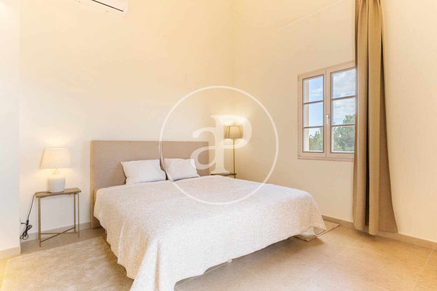 16 soveværelse Finca/Landehus til salg i Naquera med swimmingpool - € 3.650.000 (Ref: 8902361)