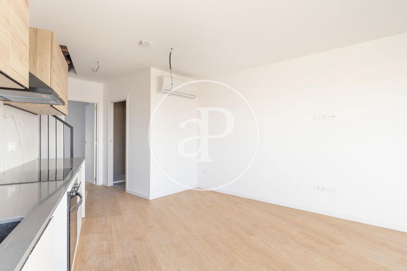 2 bedroom Penthouse for sale in Valencia city - € 480,000 (Ref: 8905597)