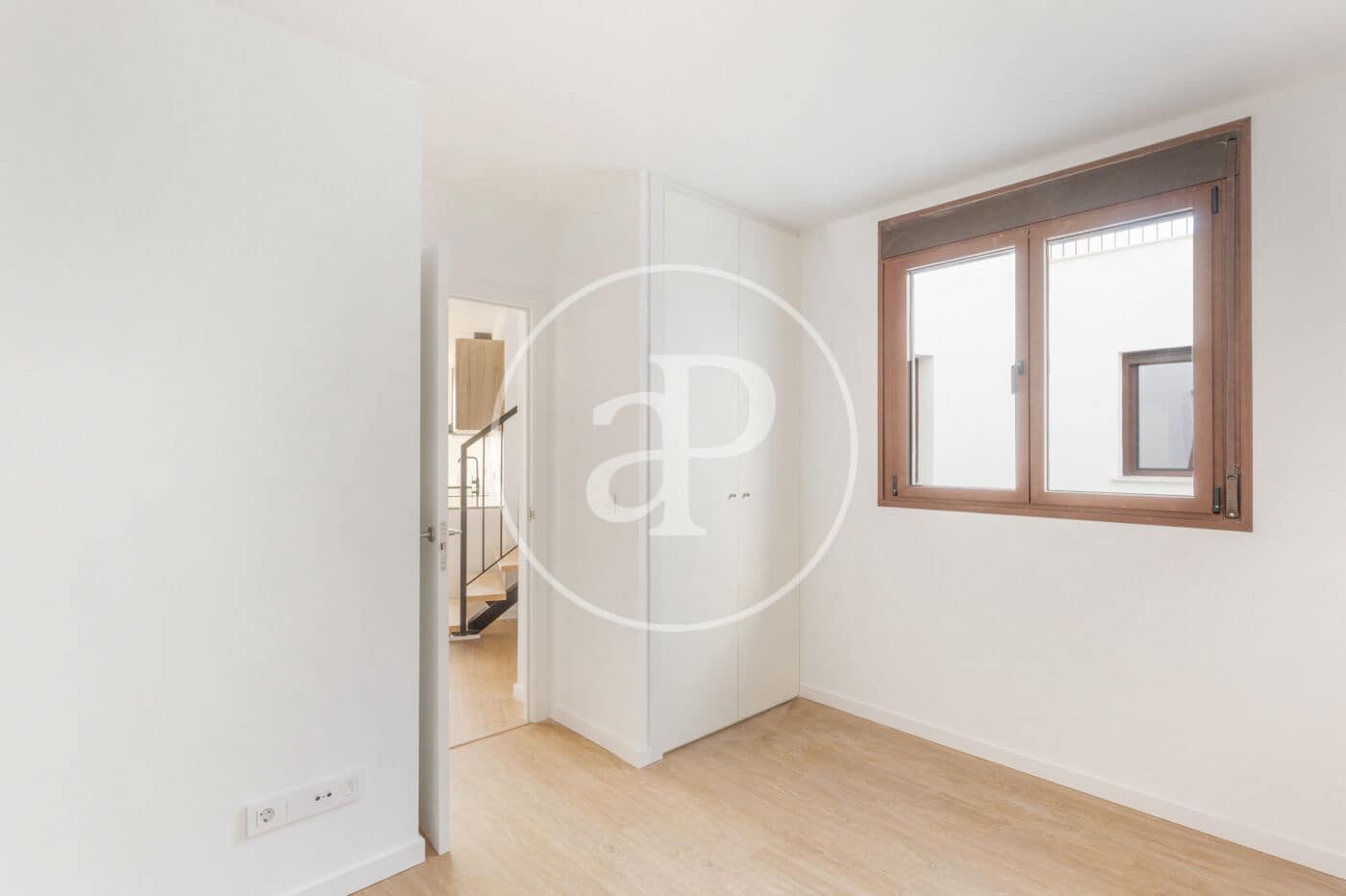 2 bedroom Penthouse for sale in Valencia city - € 480,000 (Ref: 8905597)