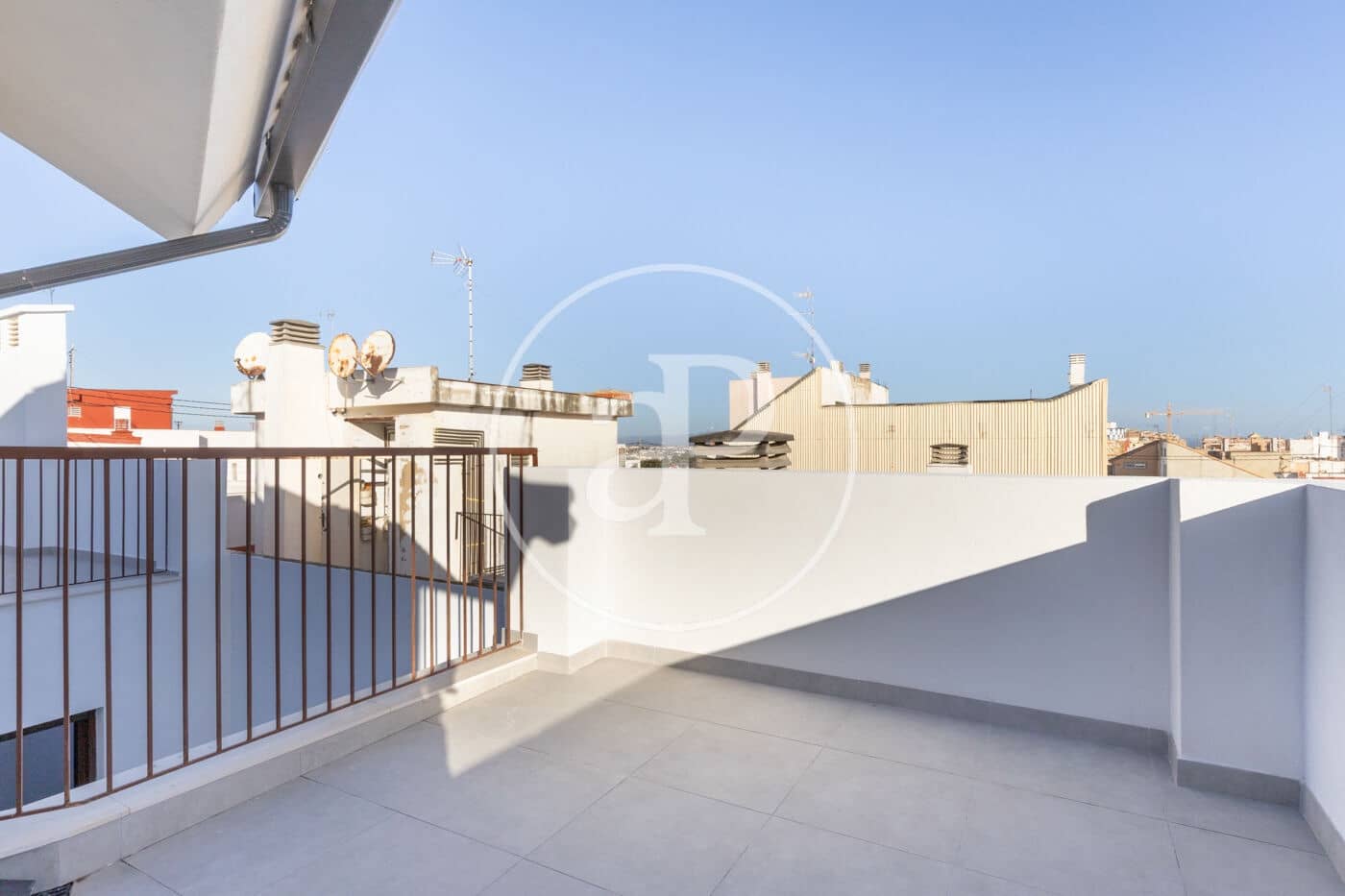 2 bedroom Penthouse for sale in Valencia city - € 480,000 (Ref: 8905597)