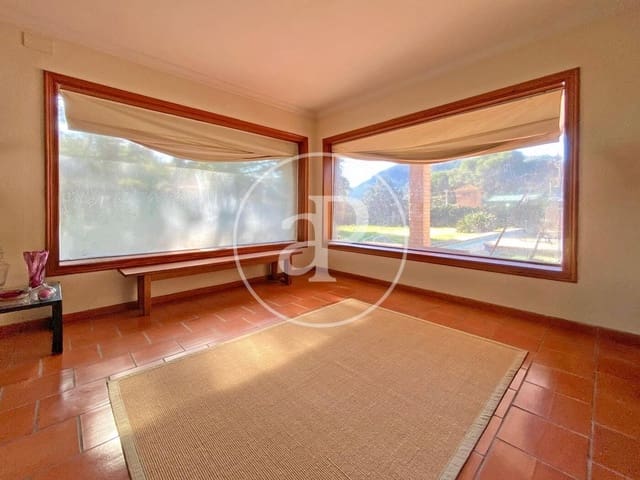 6 soveværelse Villa til salg i Gandia med swimmingpool - € 1.700.000 (Ref: 8905603)