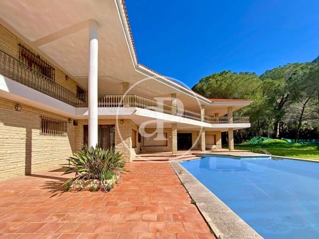 6 soveværelse Villa til salg i Gandia med swimmingpool - € 1.700.000 (Ref: 8905603)