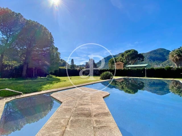 6 soveværelse Villa til salg i Gandia med swimmingpool - € 1.700.000 (Ref: 8905603)