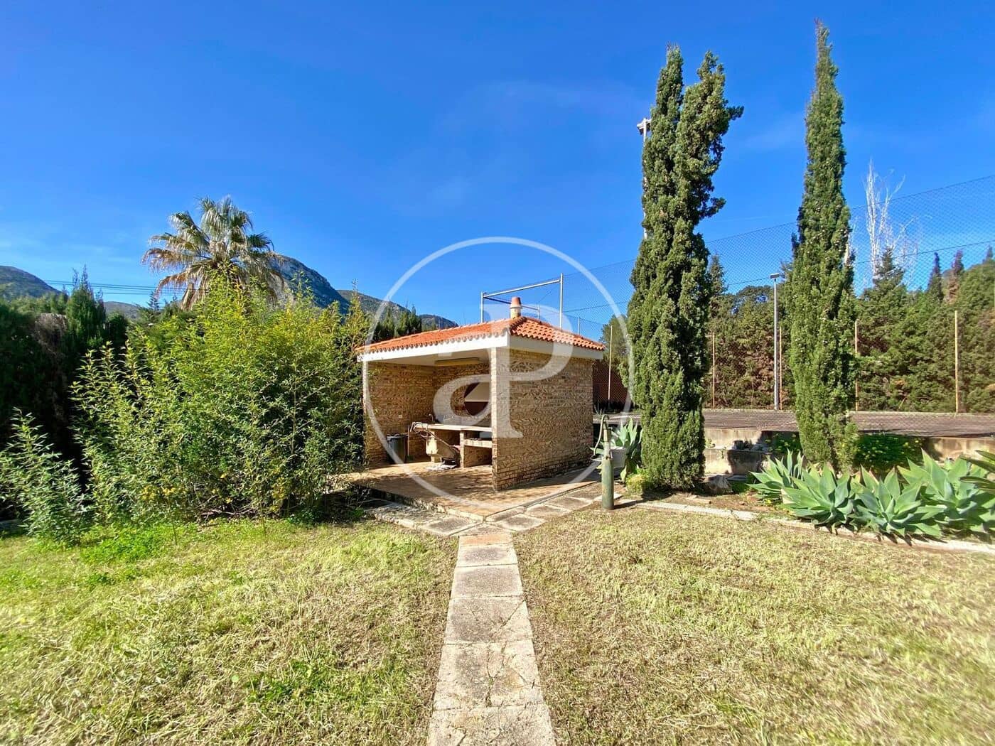 6 soveværelse Villa til salg i Gandia med swimmingpool - € 1.700.000 (Ref: 8905603)