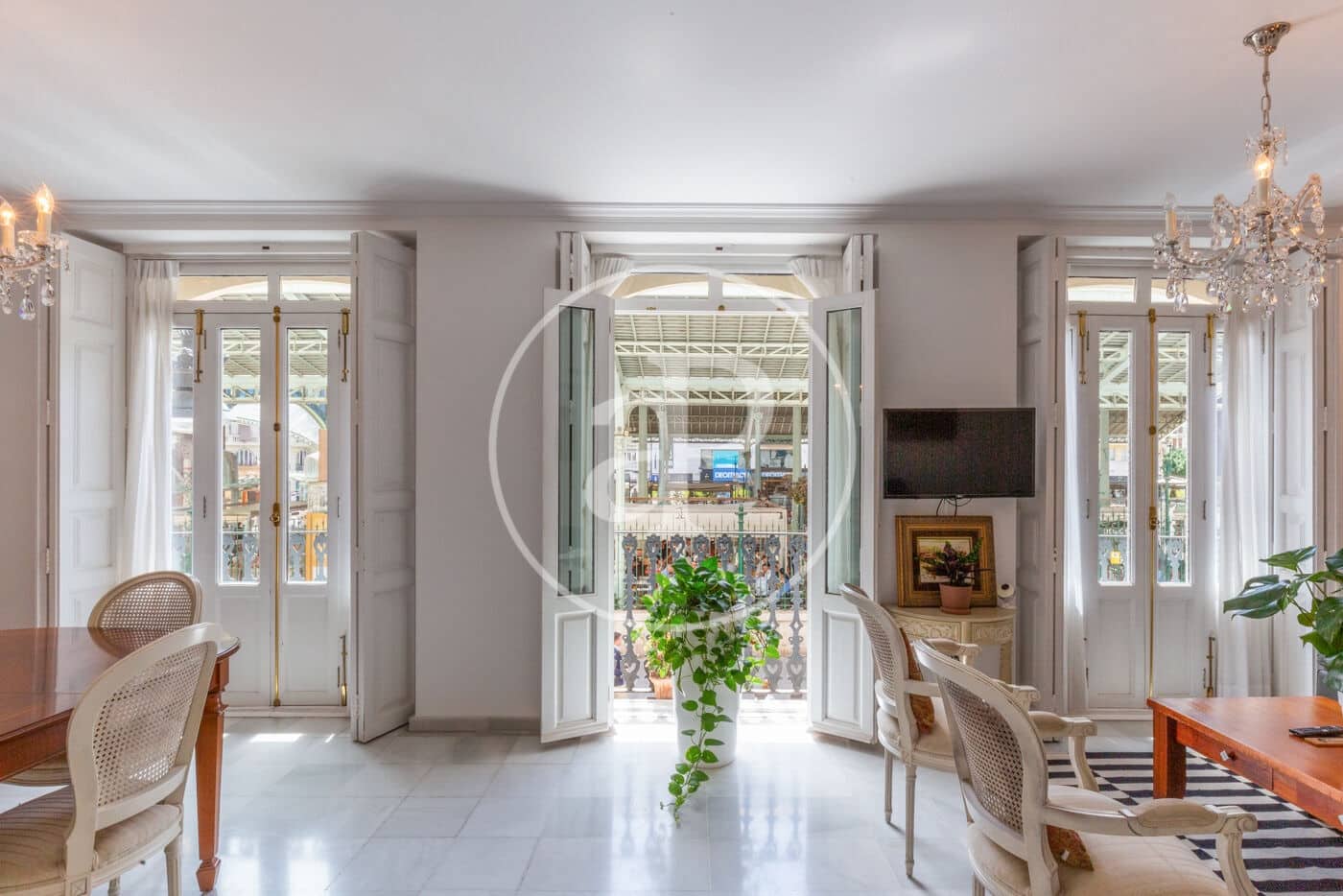 3 sypialnia Apartament do wynajęcia w Miasto Walencja - 3 200 € (Ref: 8907706)