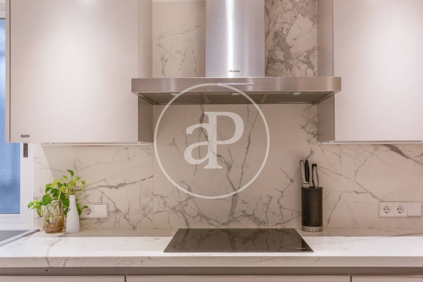 3 sypialnia Apartament do wynajęcia w Miasto Walencja - 3 200 € (Ref: 8907706)