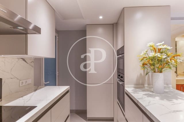 3 sovrum Lägenhet att hyra i El Pla del Remei, Valencia stad - 3 200 € (Ref: 8907706)