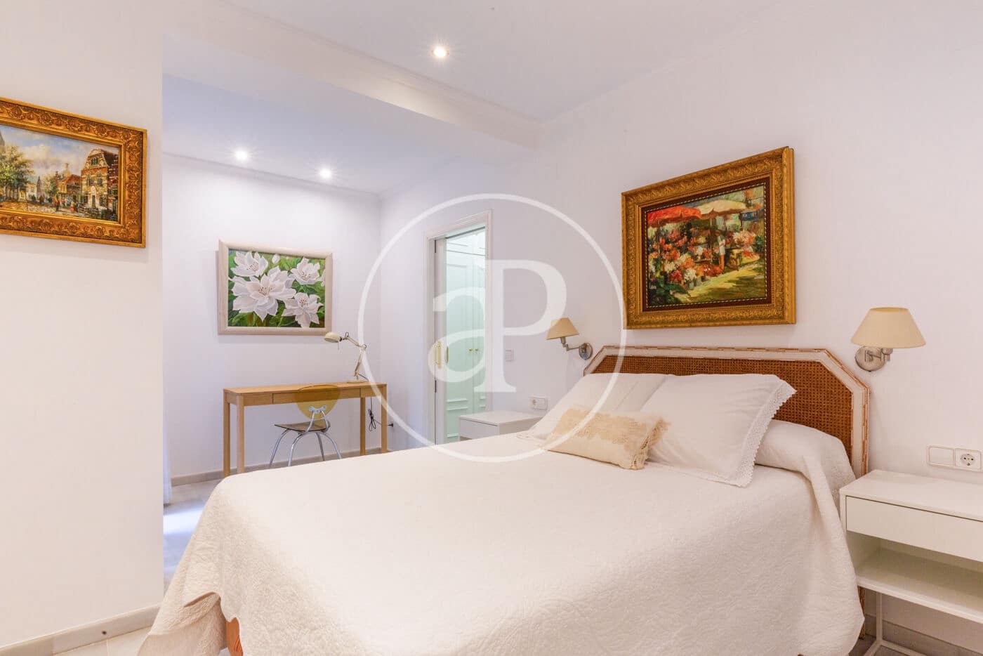 3 sypialnia Apartament do wynajęcia w Miasto Walencja - 3 200 € (Ref: 8907706)