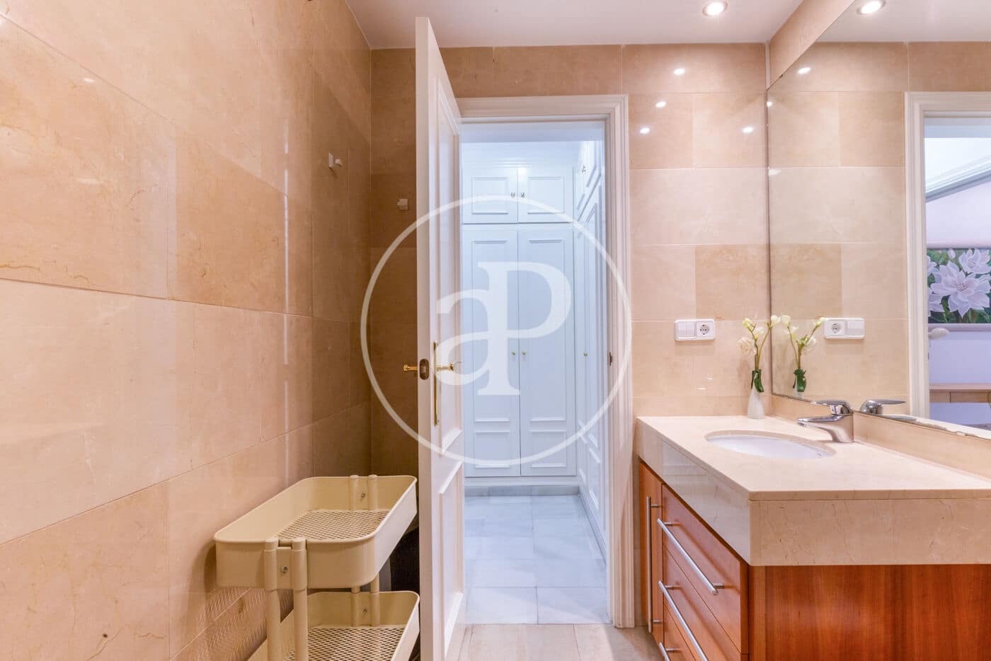 3 sypialnia Apartament do wynajęcia w Miasto Walencja - 3 200 € (Ref: 8907706)