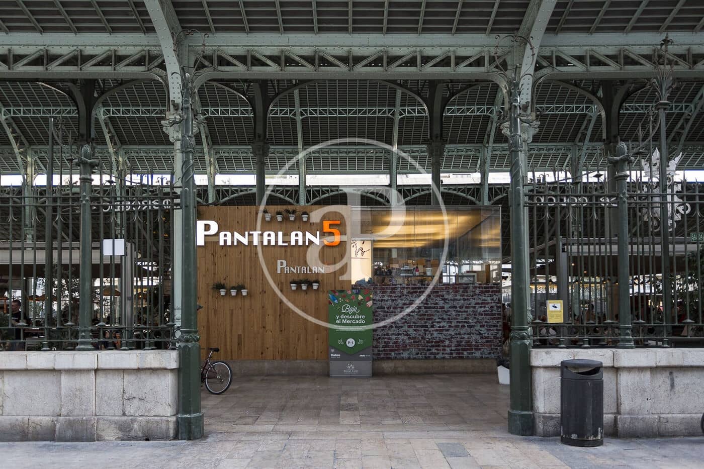 3 sypialnia Apartament do wynajęcia w Miasto Walencja - 3 200 € (Ref: 8907706)