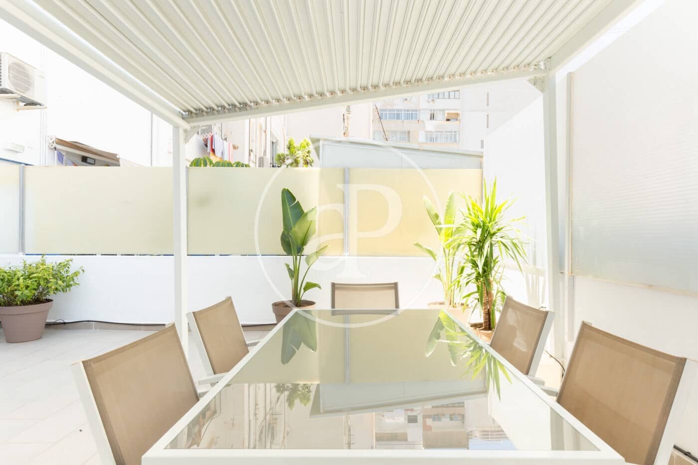 3 sovrum Lägenhet att hyra i Valencia stad - 1 900 € (Ref: 8911333)