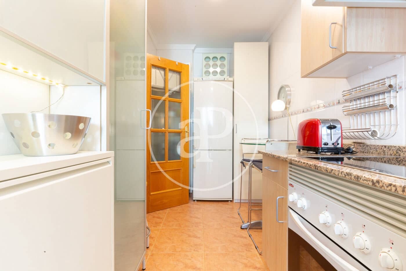 3 sovrum Lägenhet att hyra i Valencia stad - 1 900 € (Ref: 8911333)