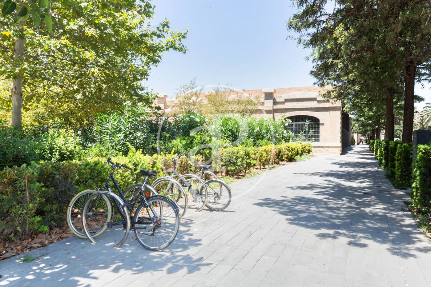 3 sovrum Lägenhet att hyra i Valencia stad - 1 900 € (Ref: 8911333)