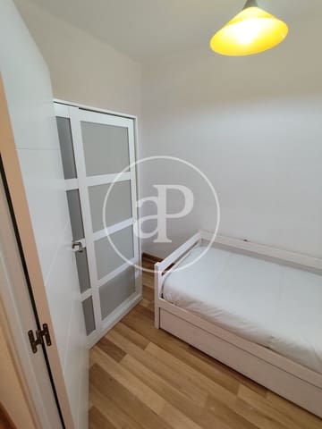 3 bedroom Apartment for rent in Benimaclet, Valencia city - € 1,300 (Ref: 8911339)