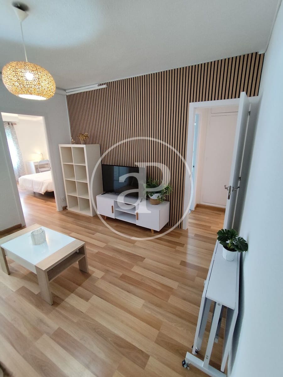 3 slaapkamer Appartement te huur in Valencia stad - € 1.300 (Ref: 8911339)