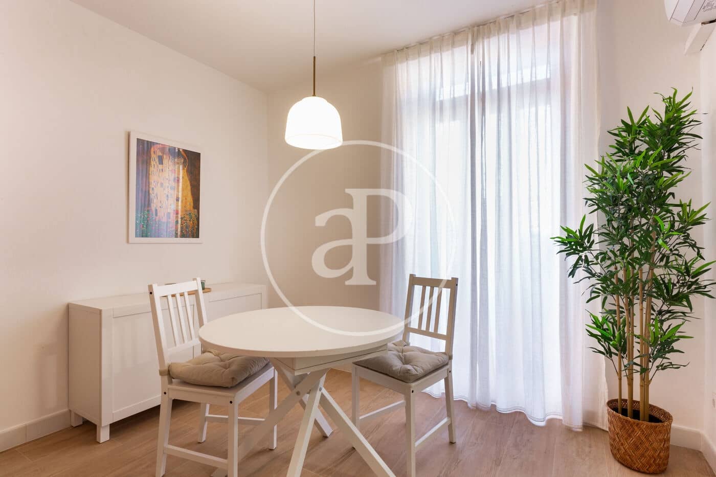 3 soveværelse Lejlighed til leje i Valencia by - € 1.700 (Ref: 8915544)