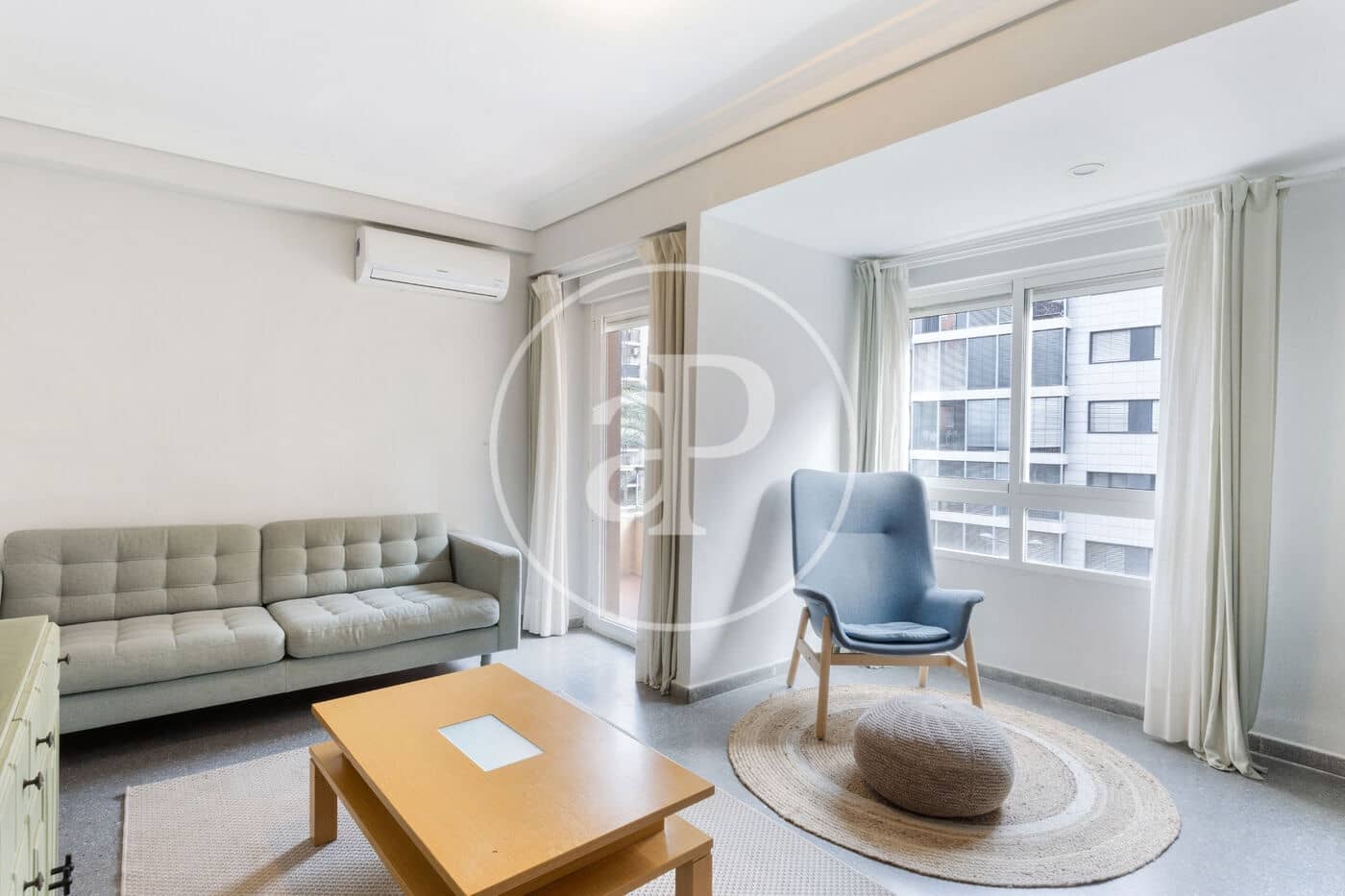 Apartamento de 3 habitaciones en València ciudad en alquiler - 1.450 € (Ref: 8924178)