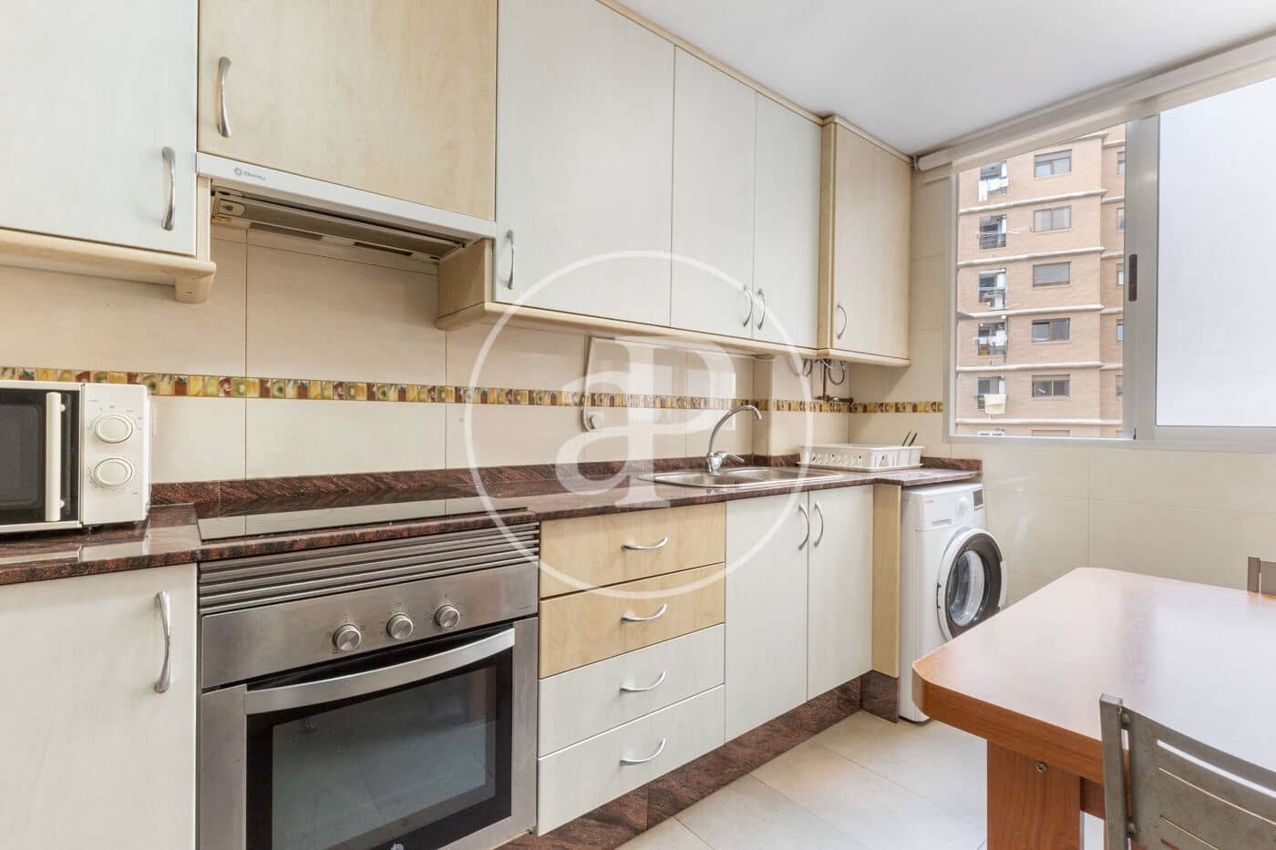 Apartamento de 3 habitaciones en València ciudad en alquiler - 1.450 € (Ref: 8924178)