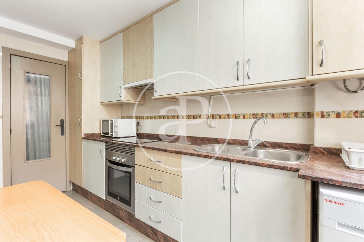 Apartamento de 3 habitaciones en València ciudad en alquiler - 1.450 € (Ref: 8924178)