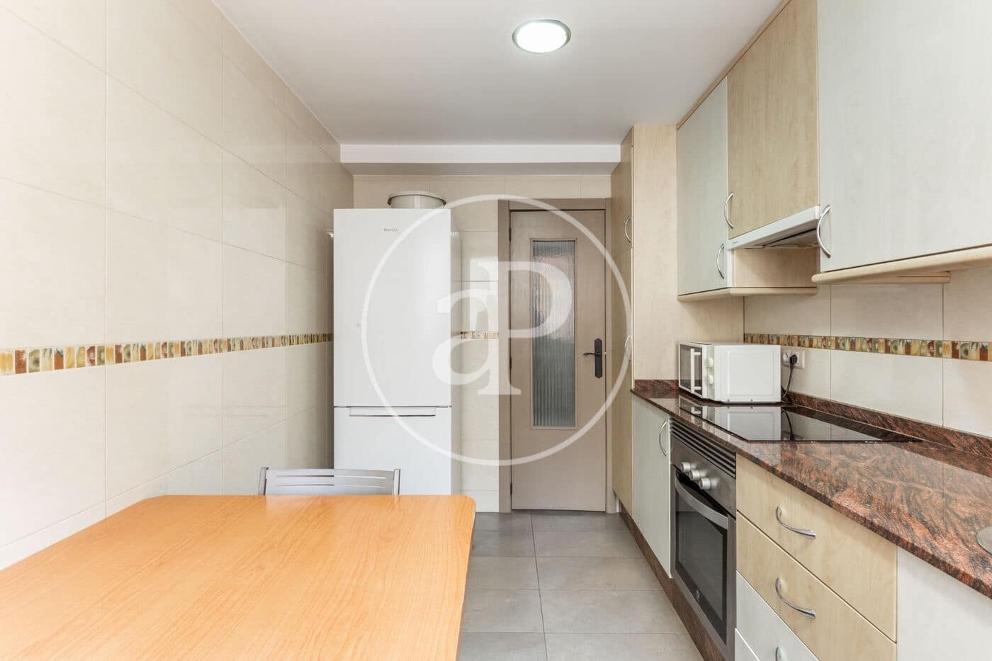 Apartamento de 3 habitaciones en València ciudad en alquiler - 1.450 € (Ref: 8924178)