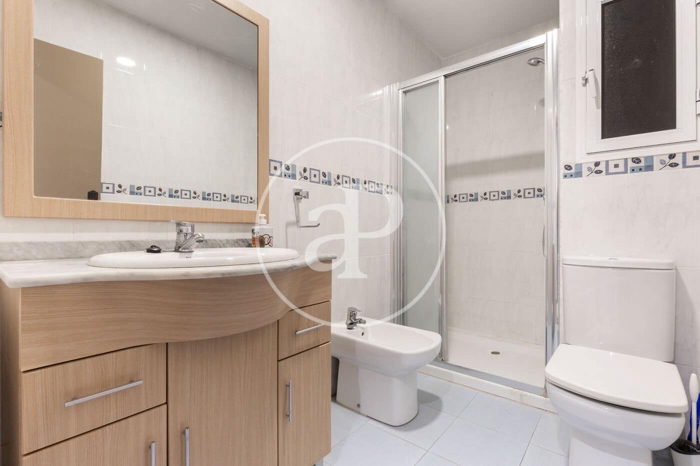 Apartamento de 3 habitaciones en València ciudad en alquiler - 1.450 € (Ref: 8924178)