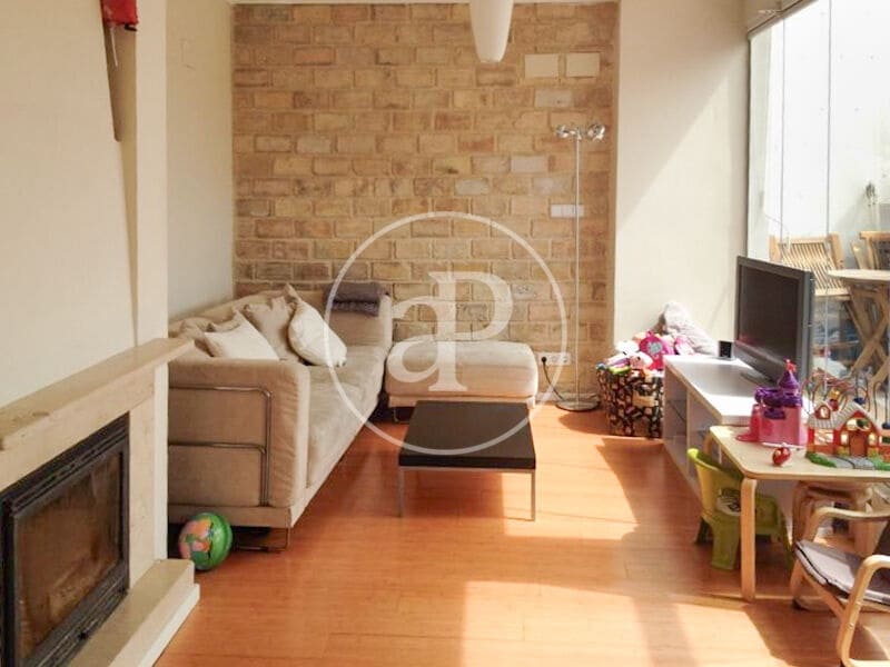 Penthouse de 3 chambres à louer à Valence ville - 2 300 € (Ref: 8926880)