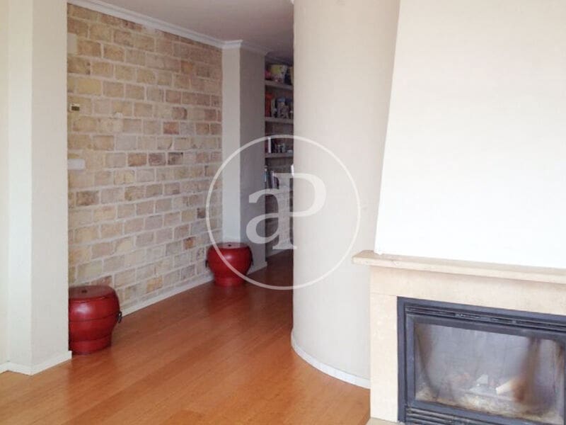 Penthouse de 3 chambres à louer à Valence ville - 2 300 € (Ref: 8926880)