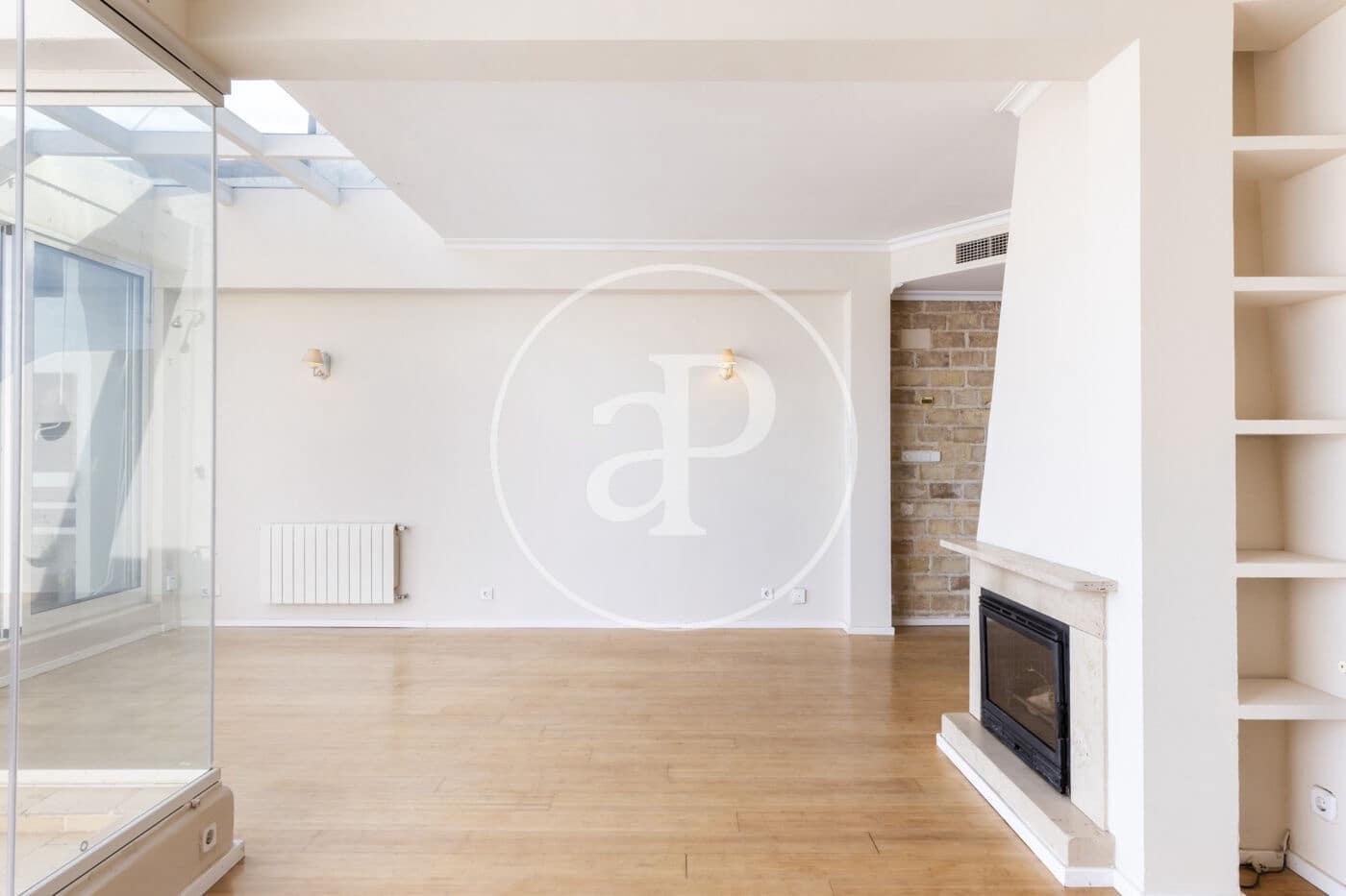 3 sovrum Takvåning att hyra i Valencia stad - 2 300 € (Ref: 8926880)