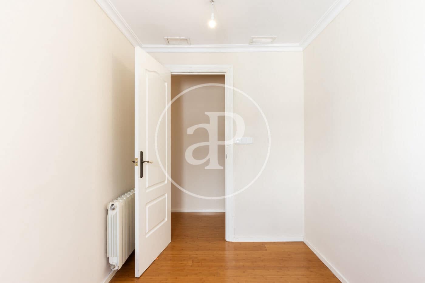 3 sovrum Takvåning att hyra i Valencia stad - 2 300 € (Ref: 8926880)